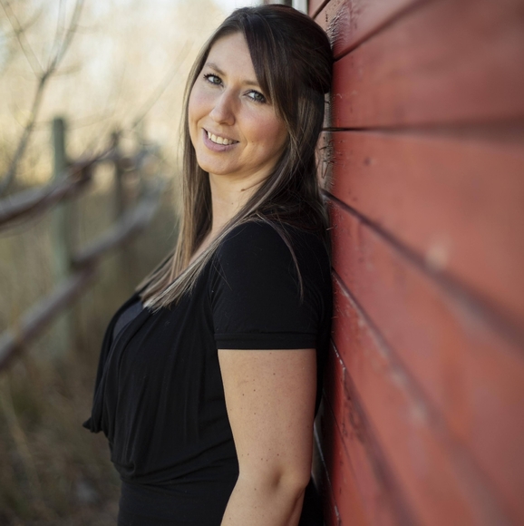 Meet your Posher, Michelle - Picture 1 of 1